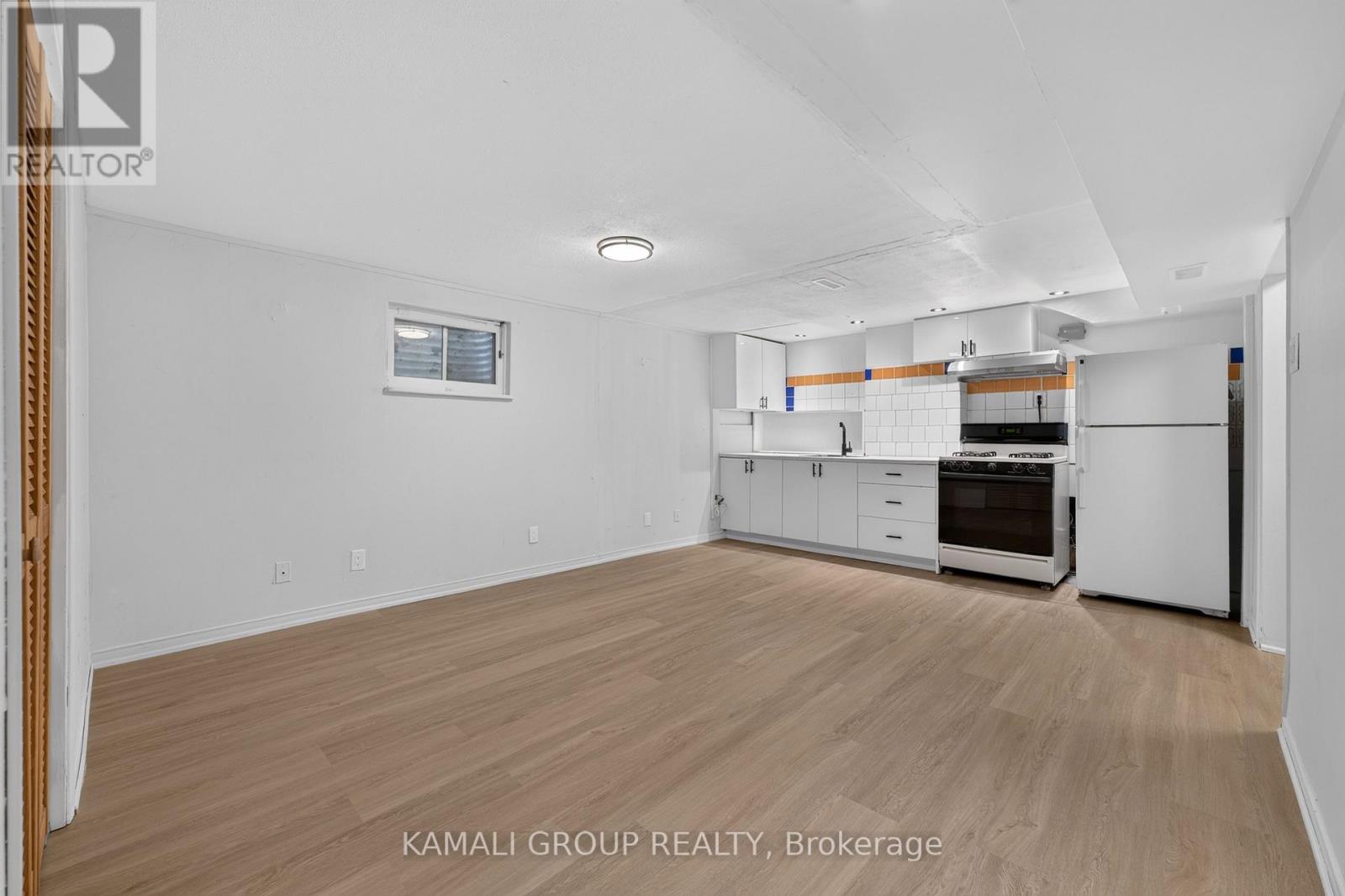 23 GREENWIN VILLAGE ROAD - 25