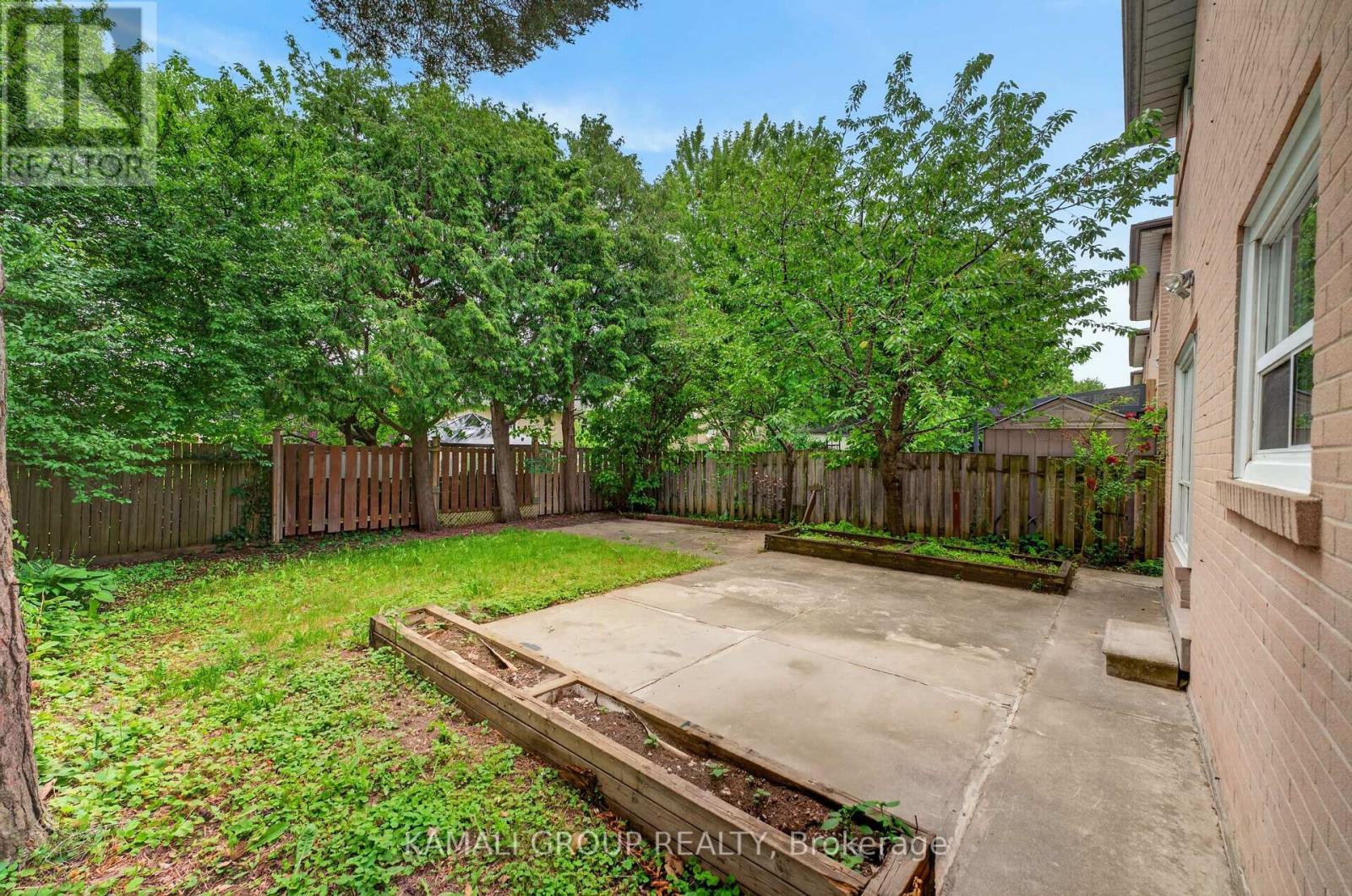 23 GREENWIN VILLAGE ROAD - 37