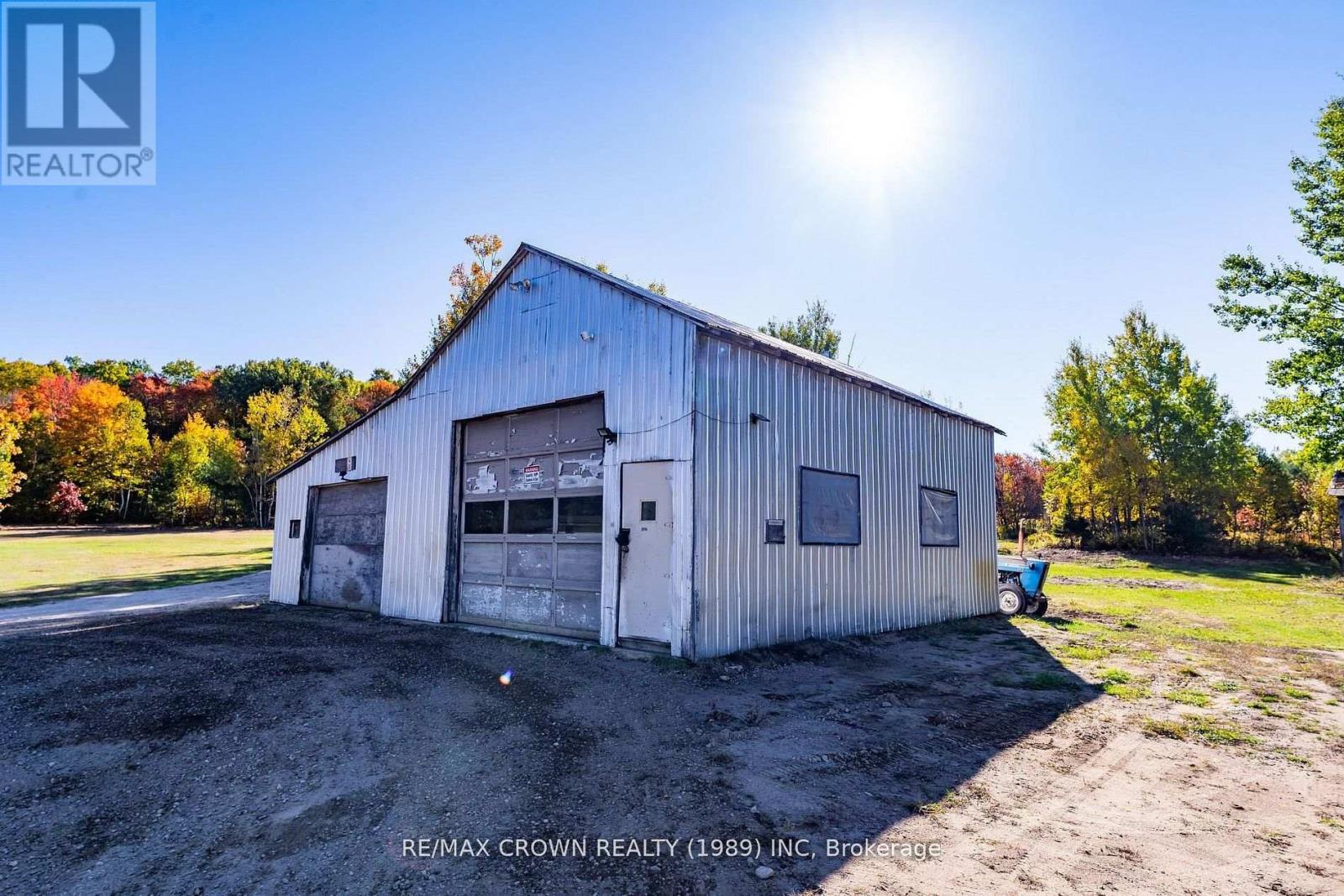 936 LAPLANTE ROAD - 30