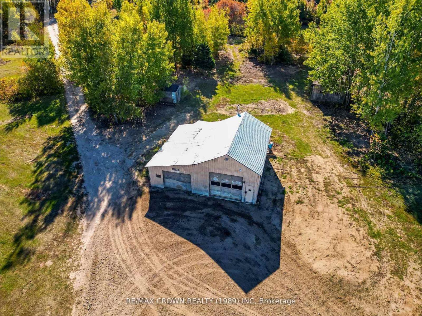 936 LAPLANTE ROAD - 31