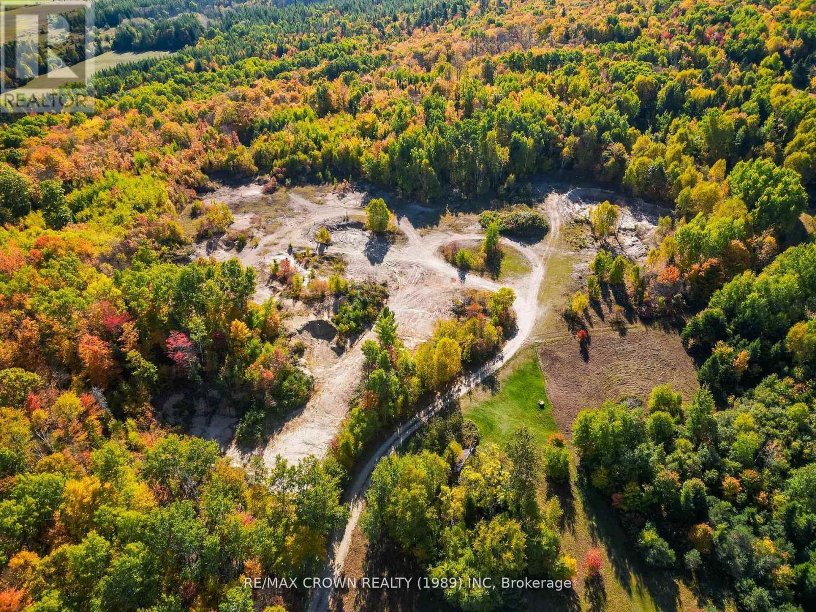 936 LAPLANTE ROAD - 35
