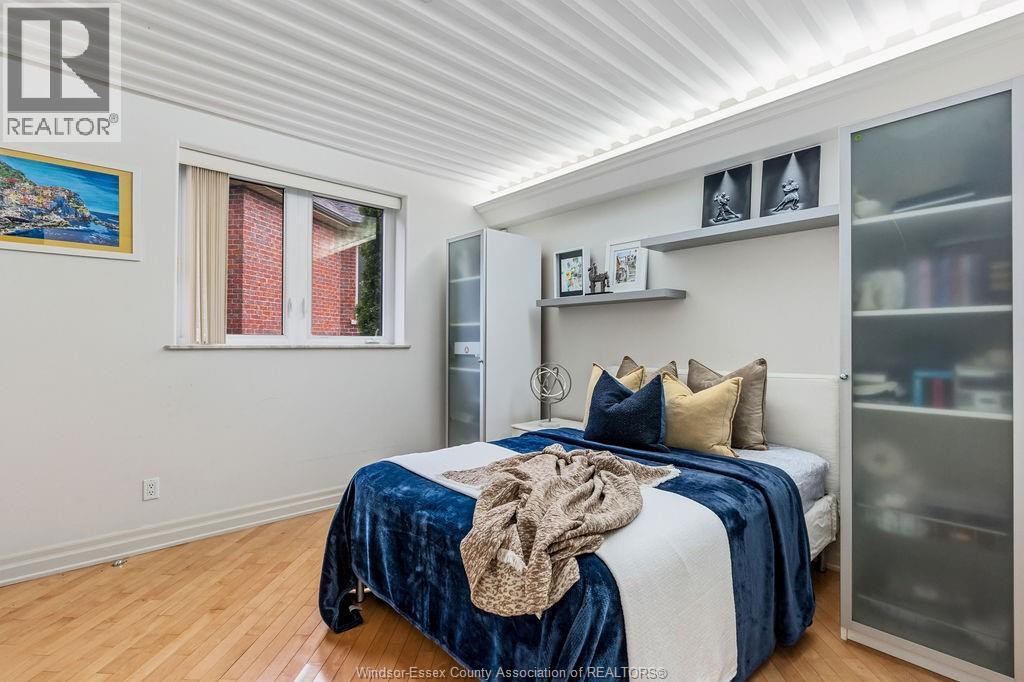 4572 LAKE GRANDE COURT - 27