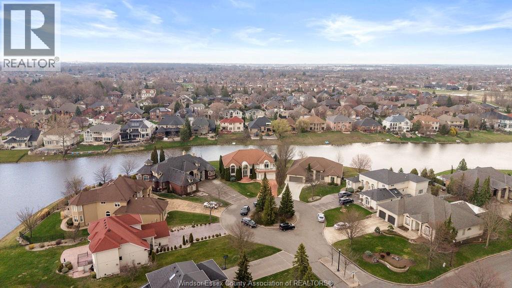 4572 LAKE GRANDE COURT - 47