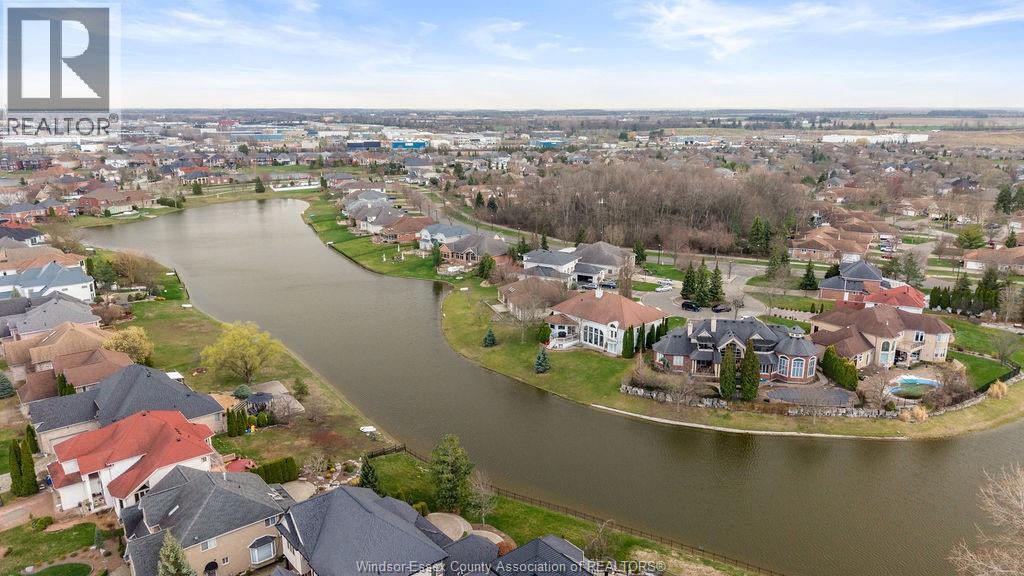 4572 LAKE GRANDE COURT - 48