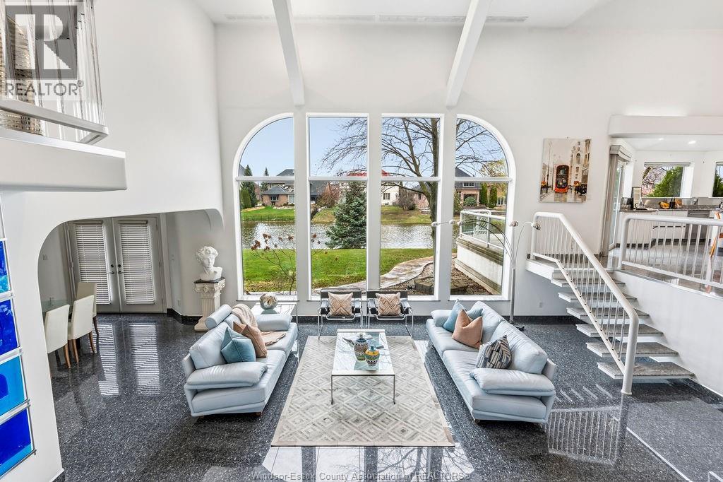 4572 LAKE GRANDE COURT - 5