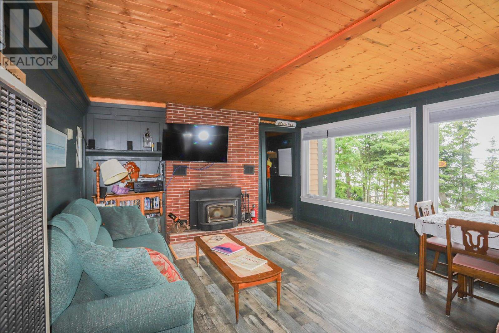 6525 B Highway 17 - 25