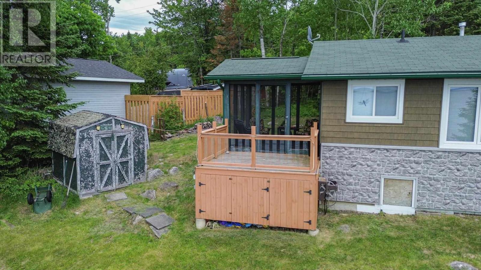 6525 B Highway 17 - 19