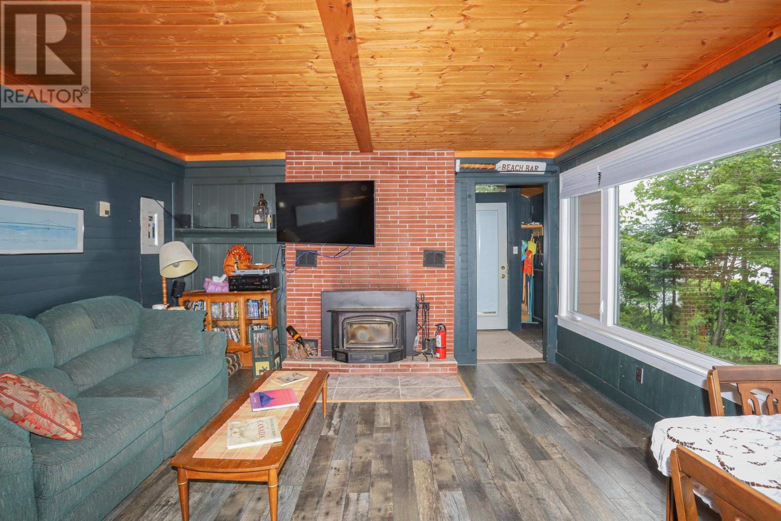 6525 B Highway 17 - 24