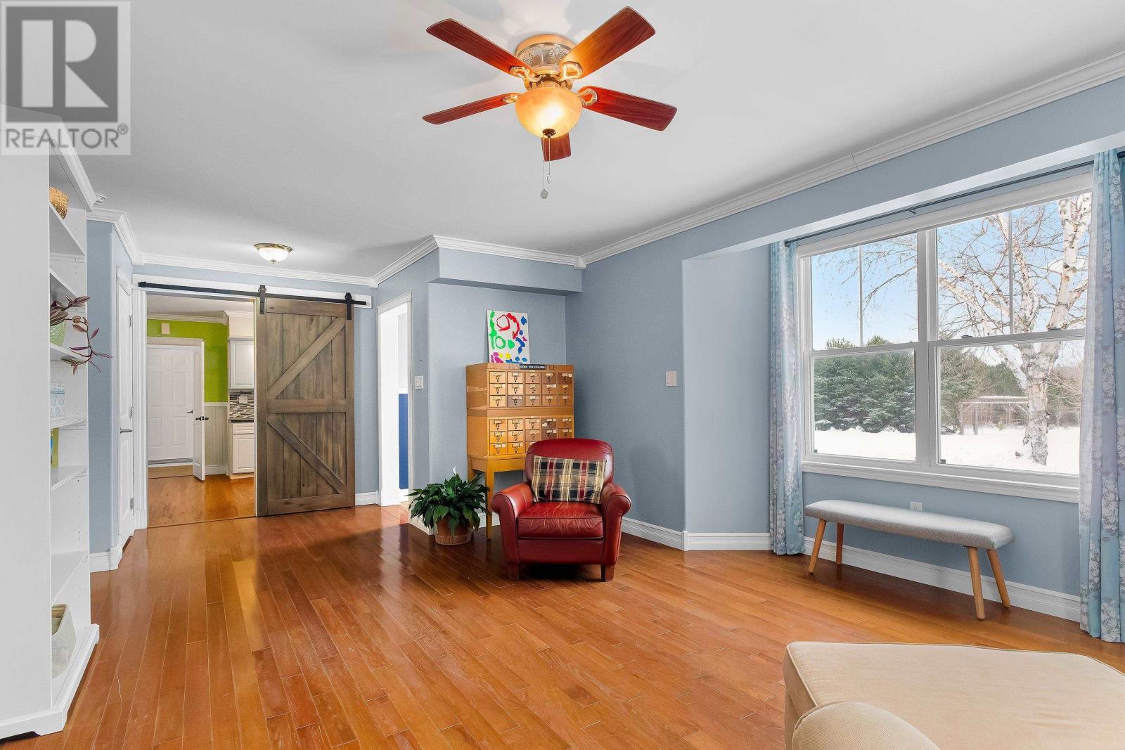 663 Valleyfield Road - 34