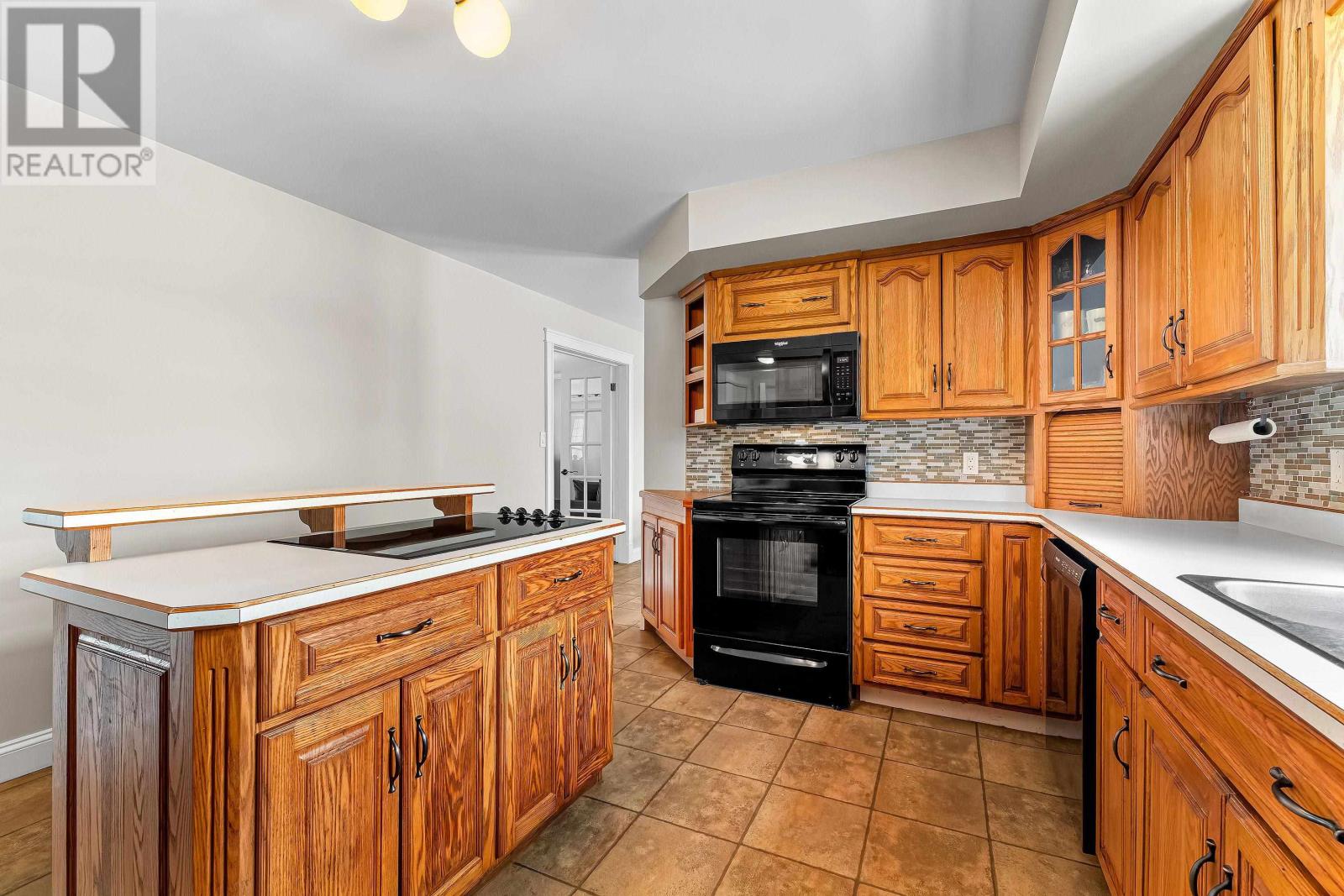 663 Valleyfield Road - 13