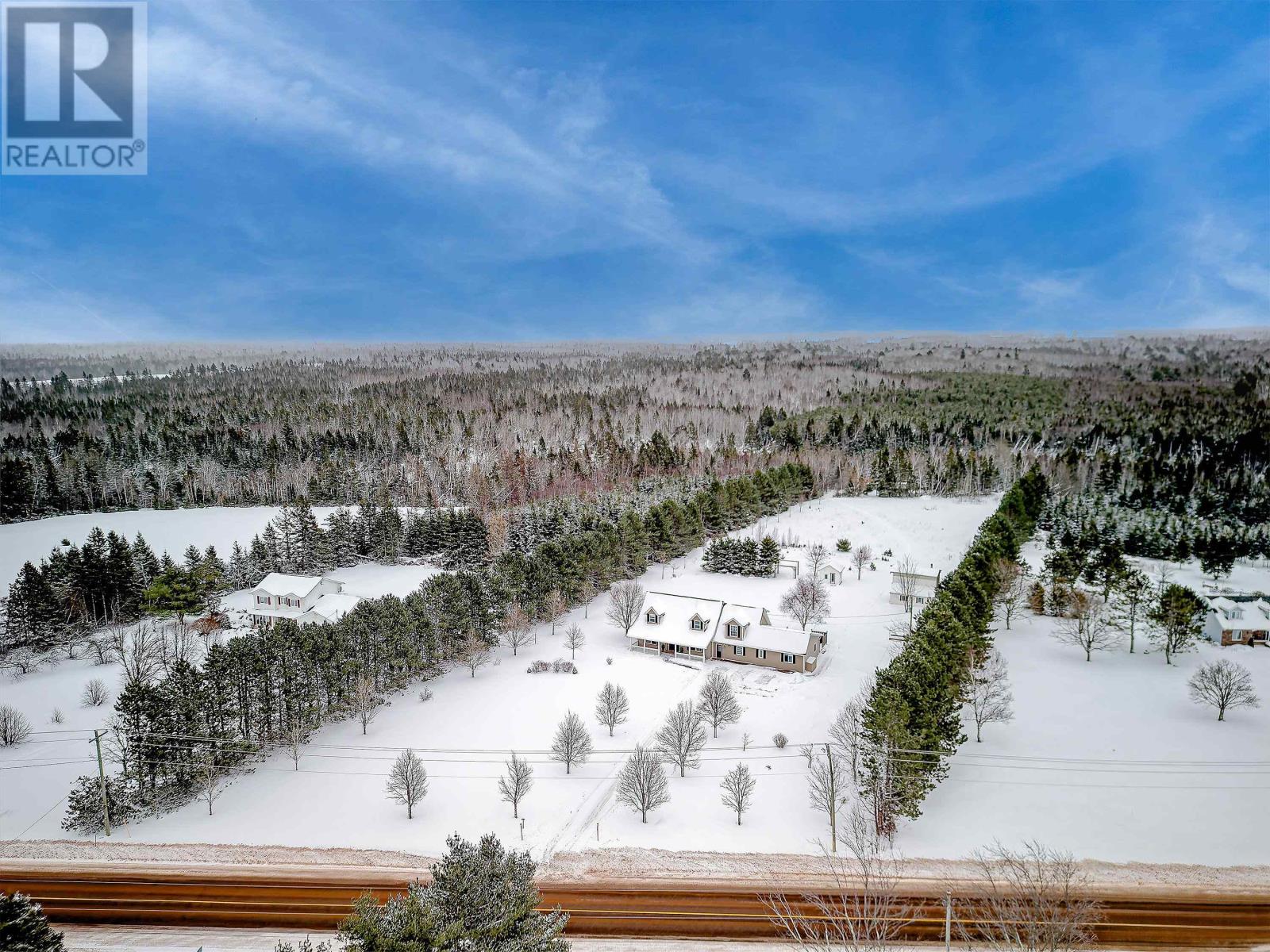 663 Valleyfield Road - 46