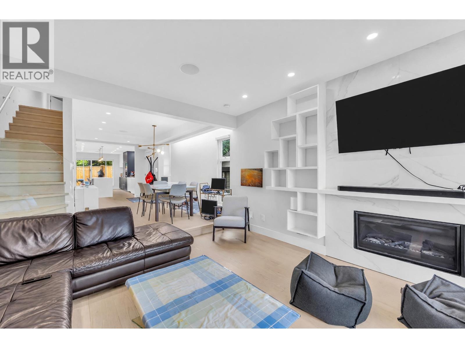 265 E KEITH ROAD, North Vancouver