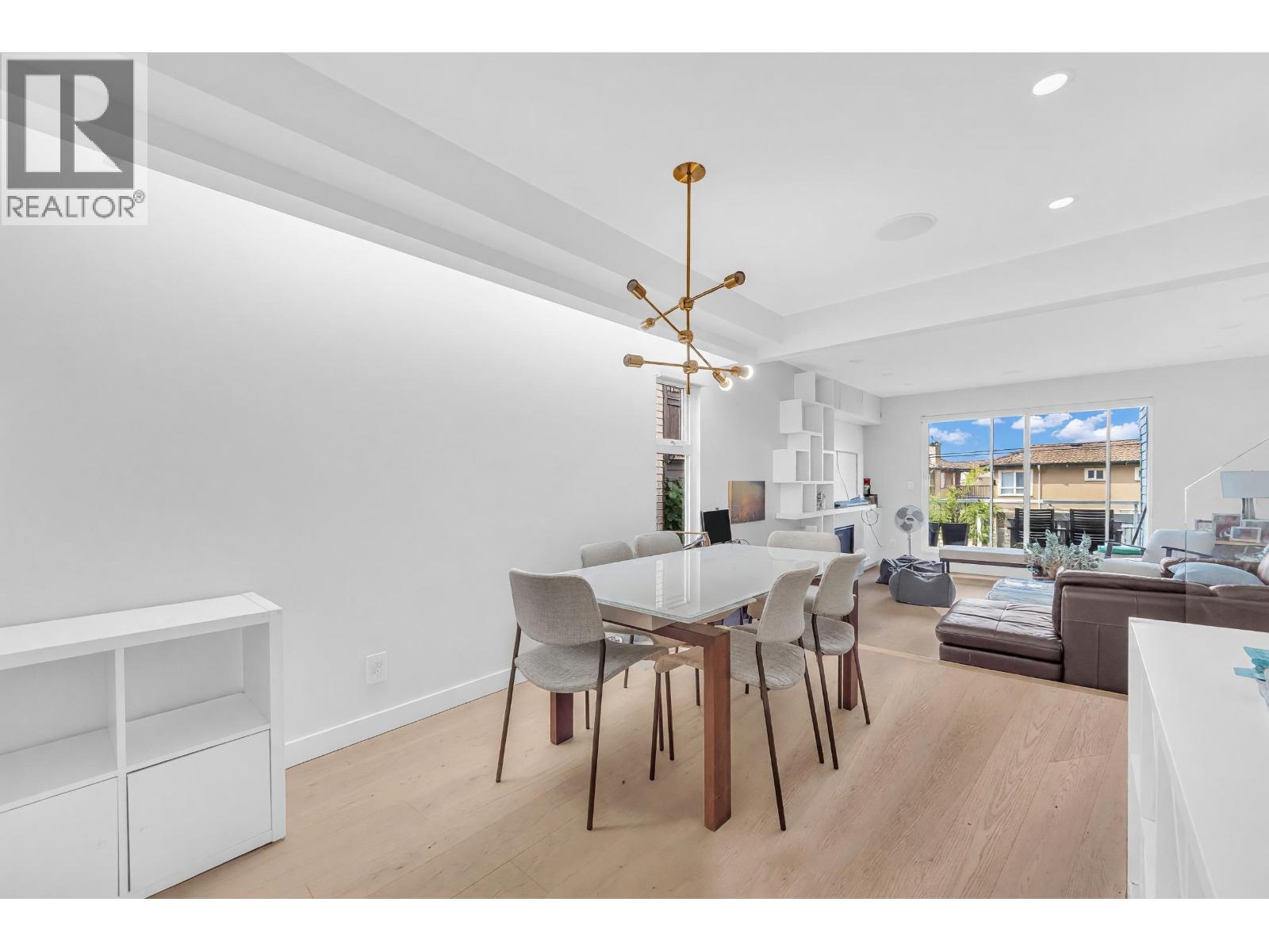 265 E KEITH ROAD, North Vancouver