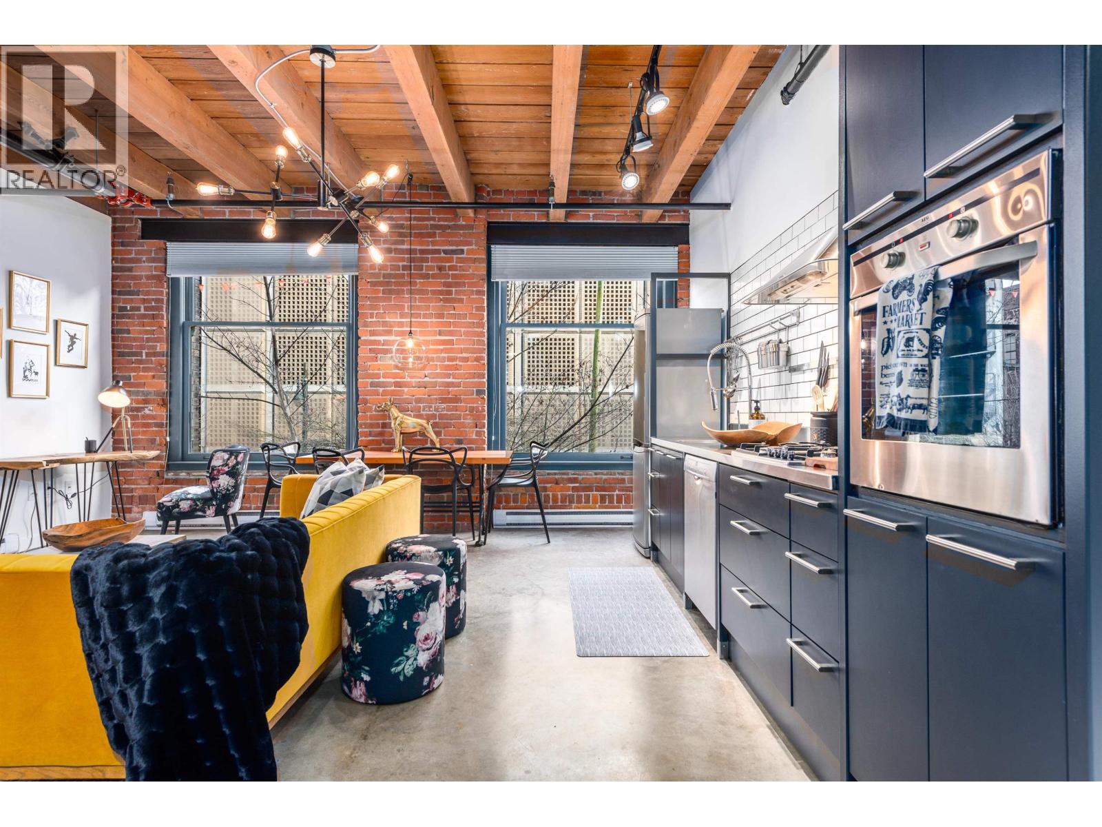 209 55 E CORDOVA STREET, Vancouver