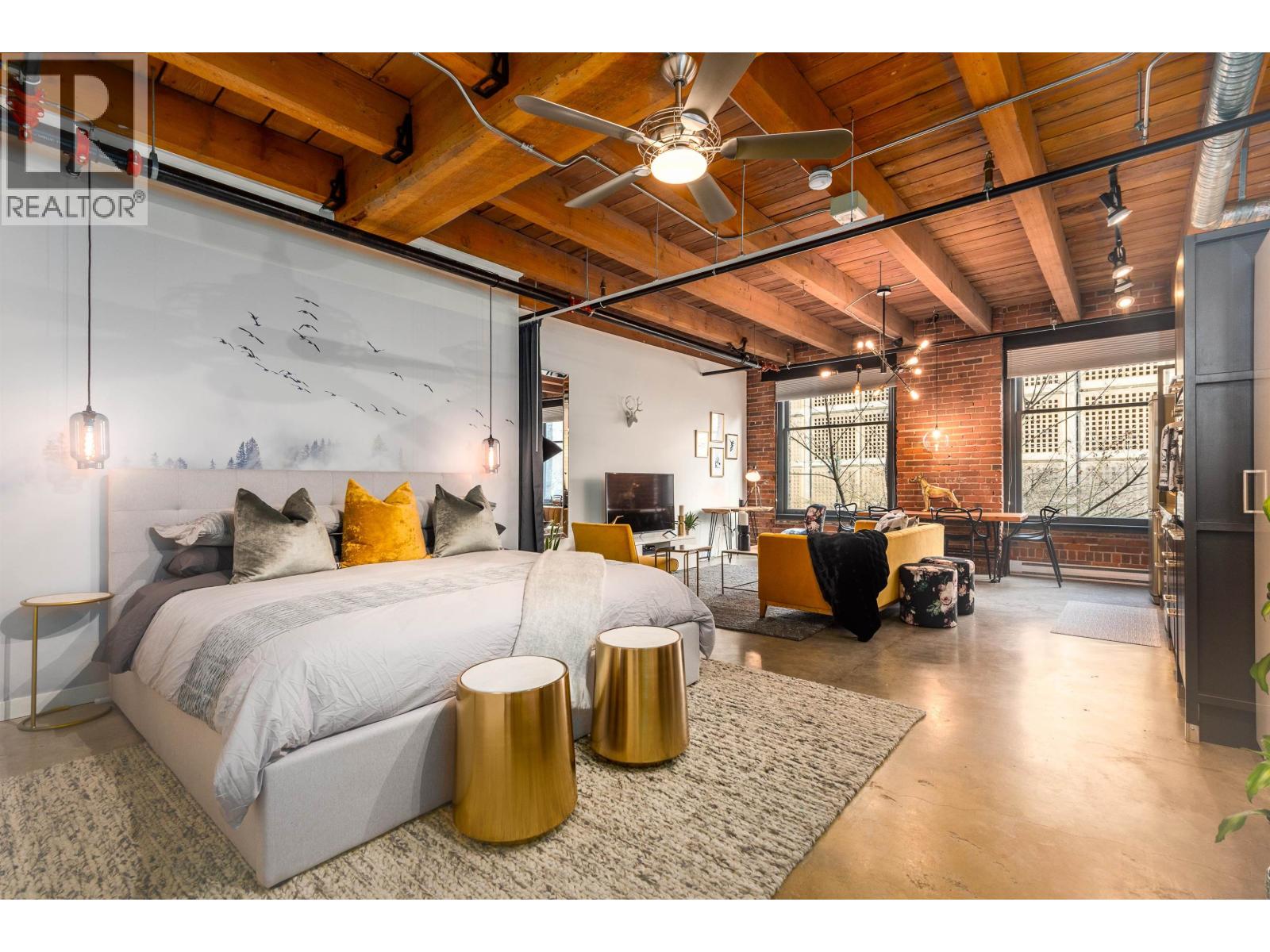 209 55 E CORDOVA STREET, Vancouver