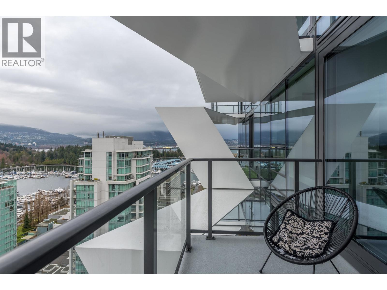 2406 620 CARDERO STREET, Vancouver
