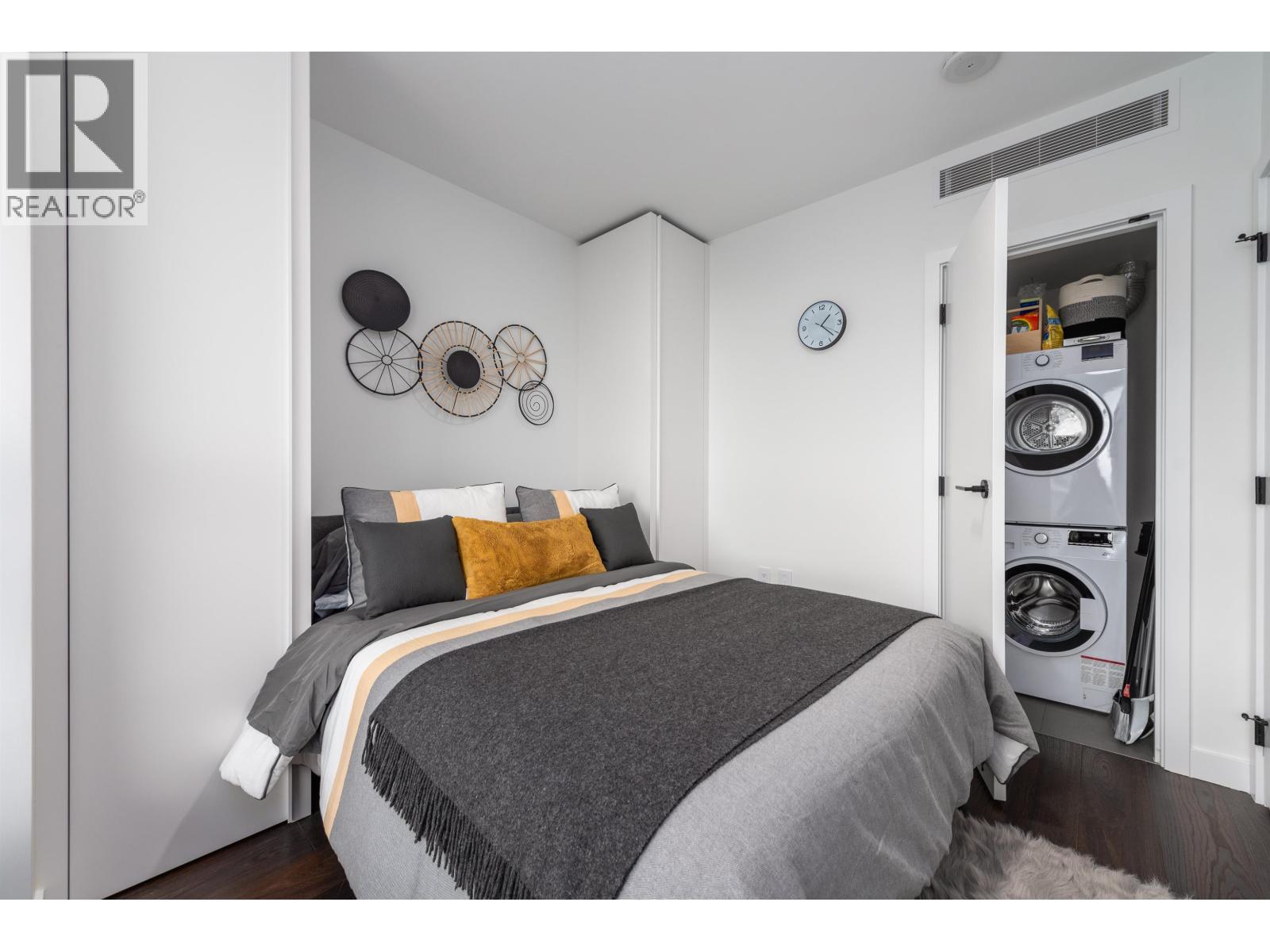 2406 620 CARDERO STREET, Vancouver