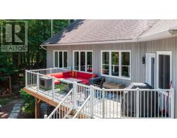 Dining room - 1047 Brandy Crest Road, Muskoka Lakes, ON P0B1J0 Photo 6