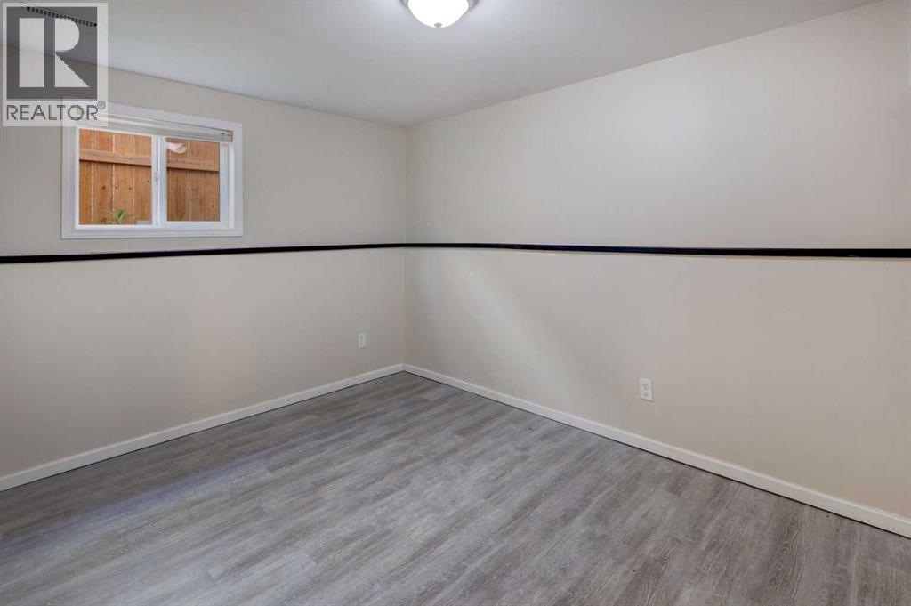7 Canoe Close - 23