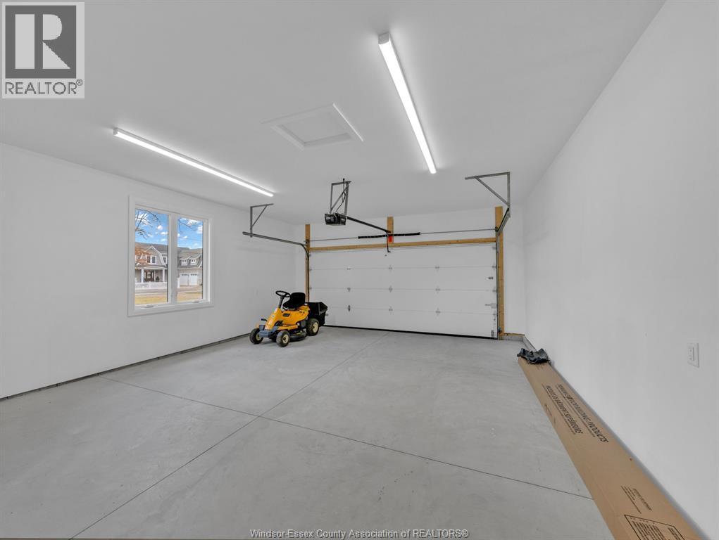 332 Heritage ROAD - 31