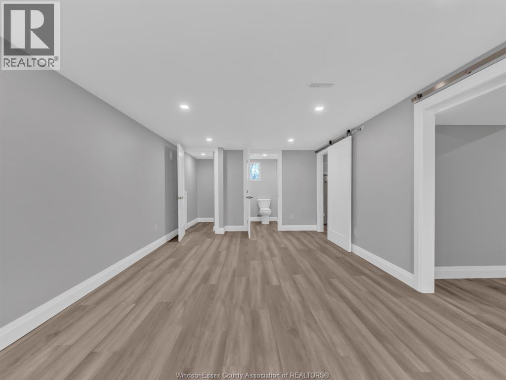 332 Heritage ROAD - 26