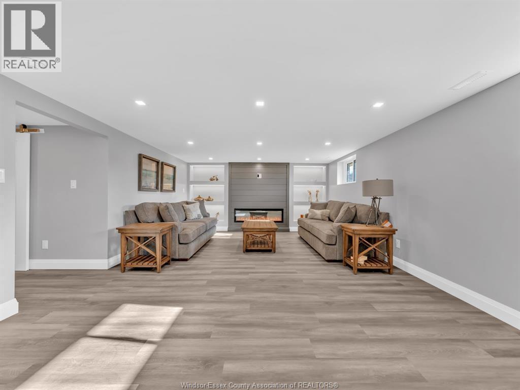 332 Heritage ROAD - 24