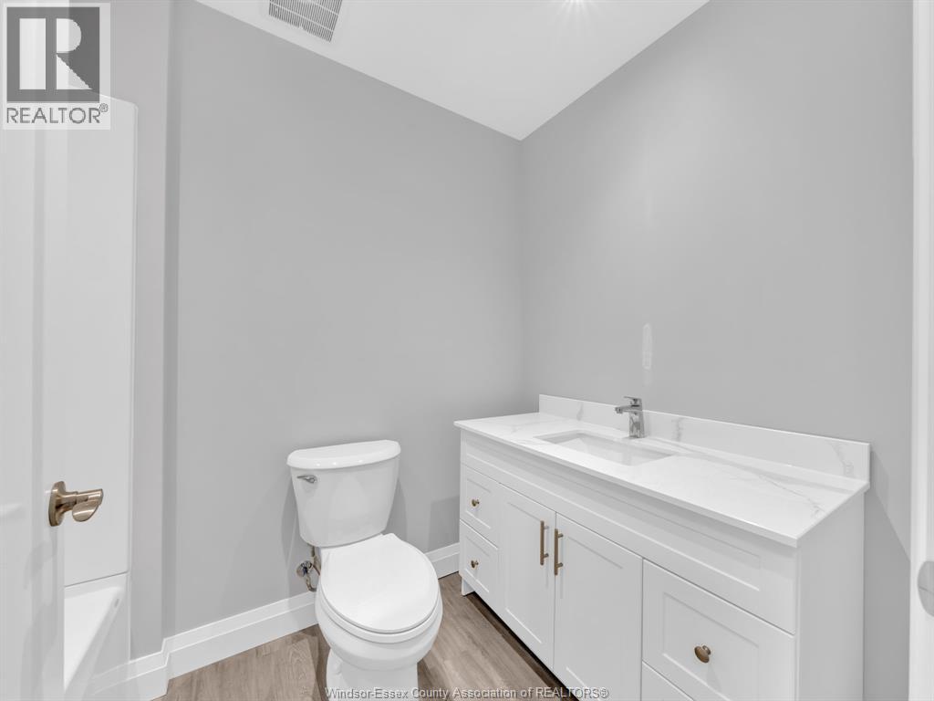 332 Heritage ROAD - 16