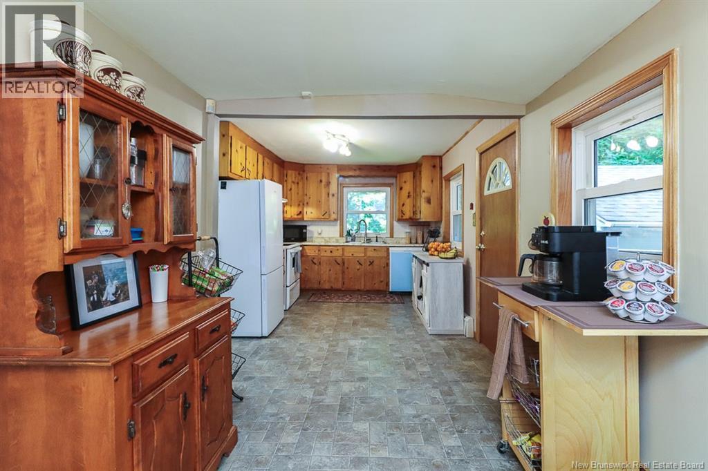13 Clark Road - 23