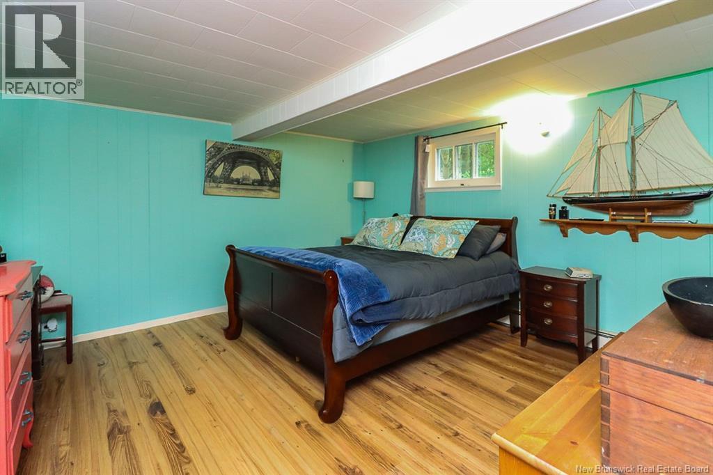 13 Clark Road - 33