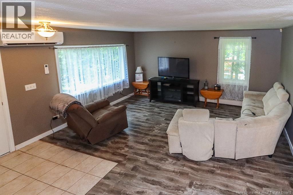 13 Clark Road - 7