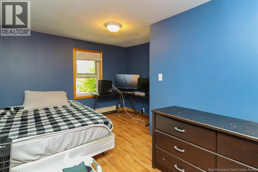 13 Clark Road - 10