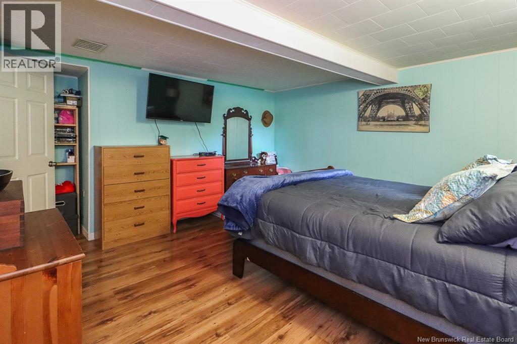 13 Clark Road - 30