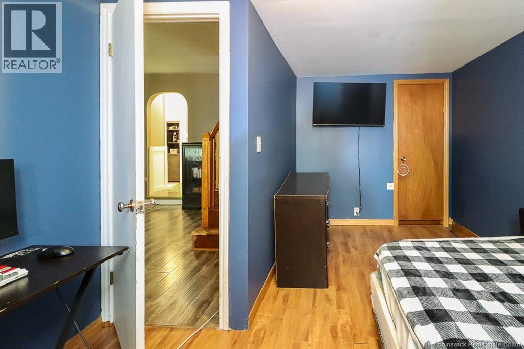 13 Clark Road - Image 8