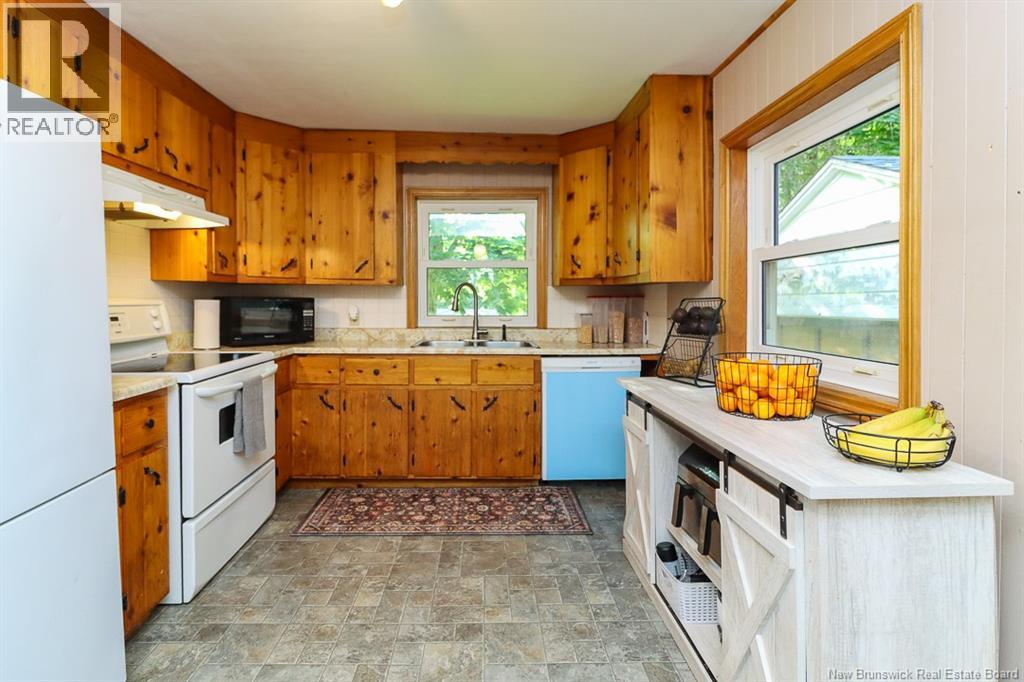 13 Clark Road - 18