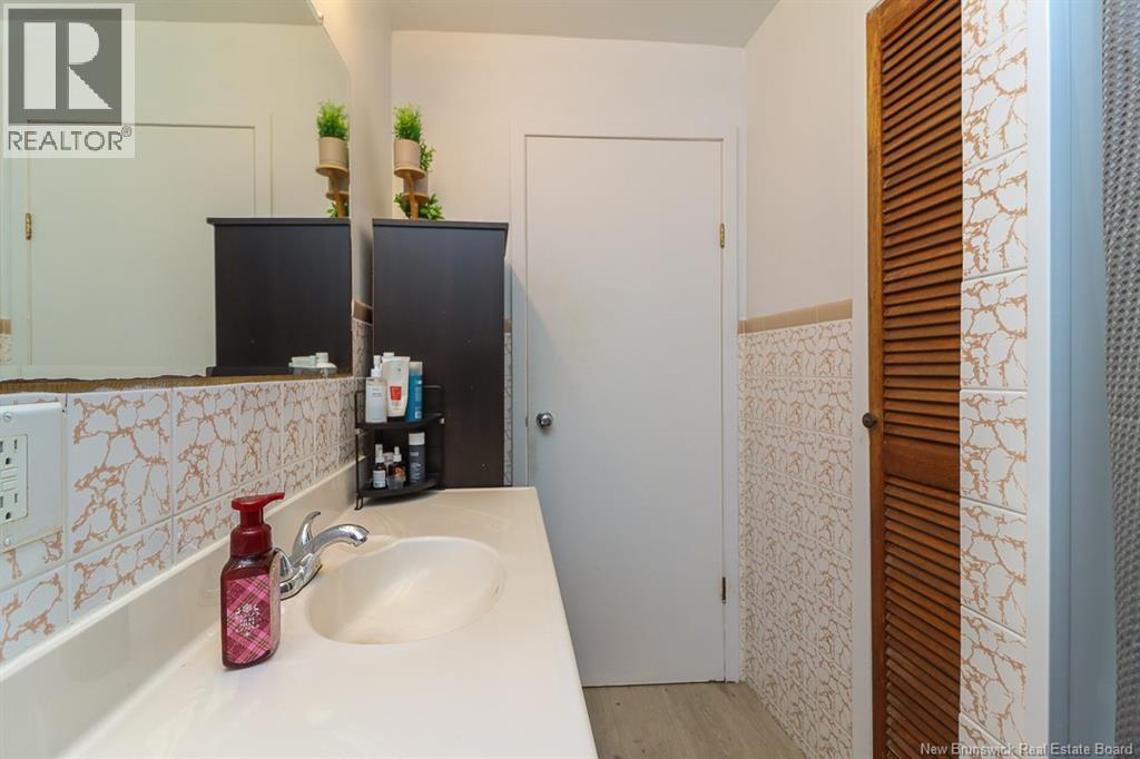 13 Clark Road - 25