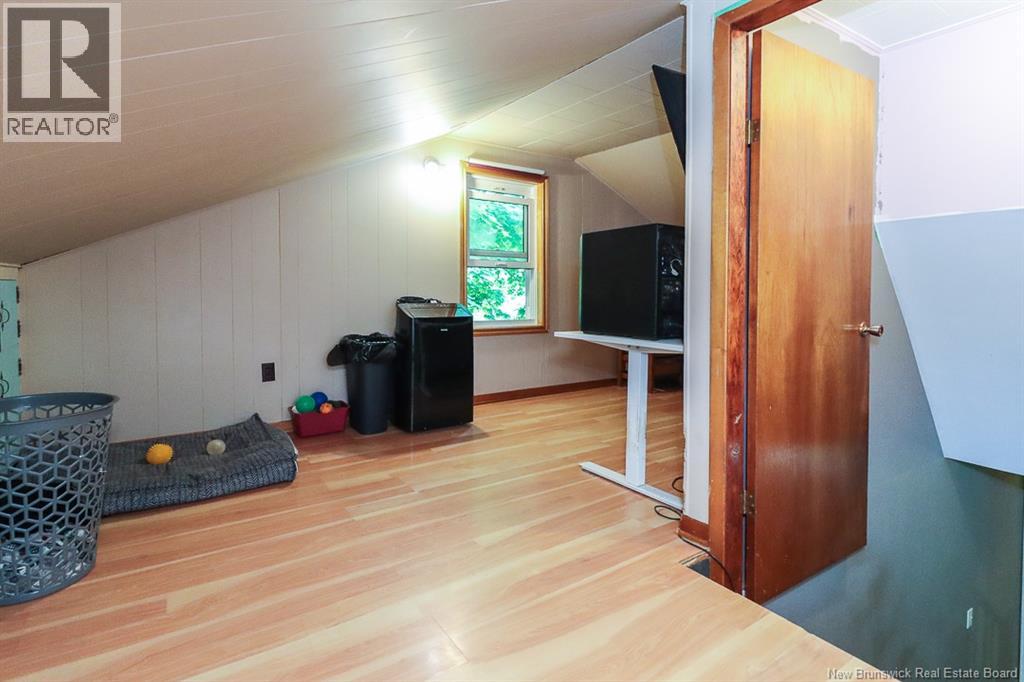 13 Clark Road - 16