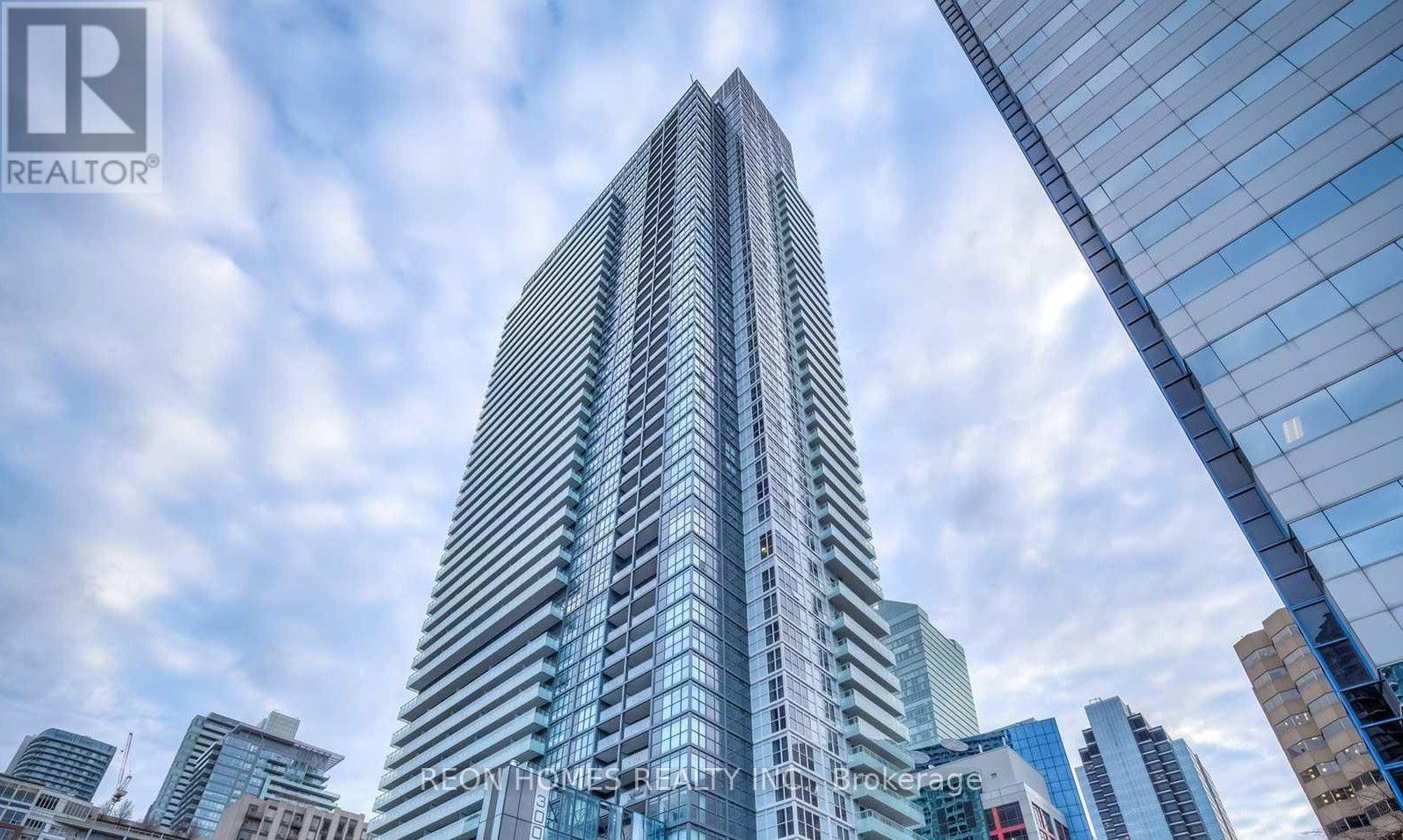 #2009 300 FRONT STREET - 1