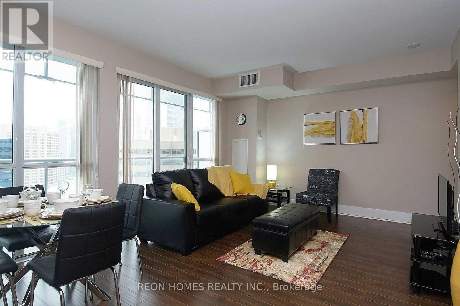 #2009 300 FRONT STREET - 15