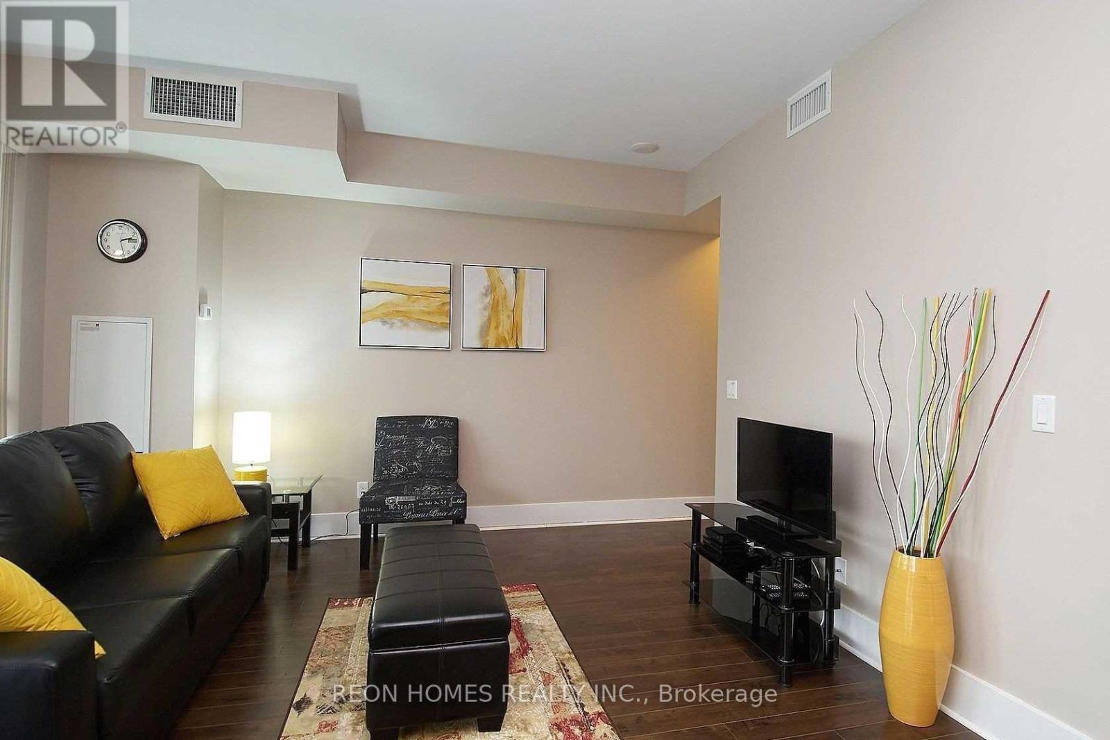 #2009 300 FRONT STREET - 5