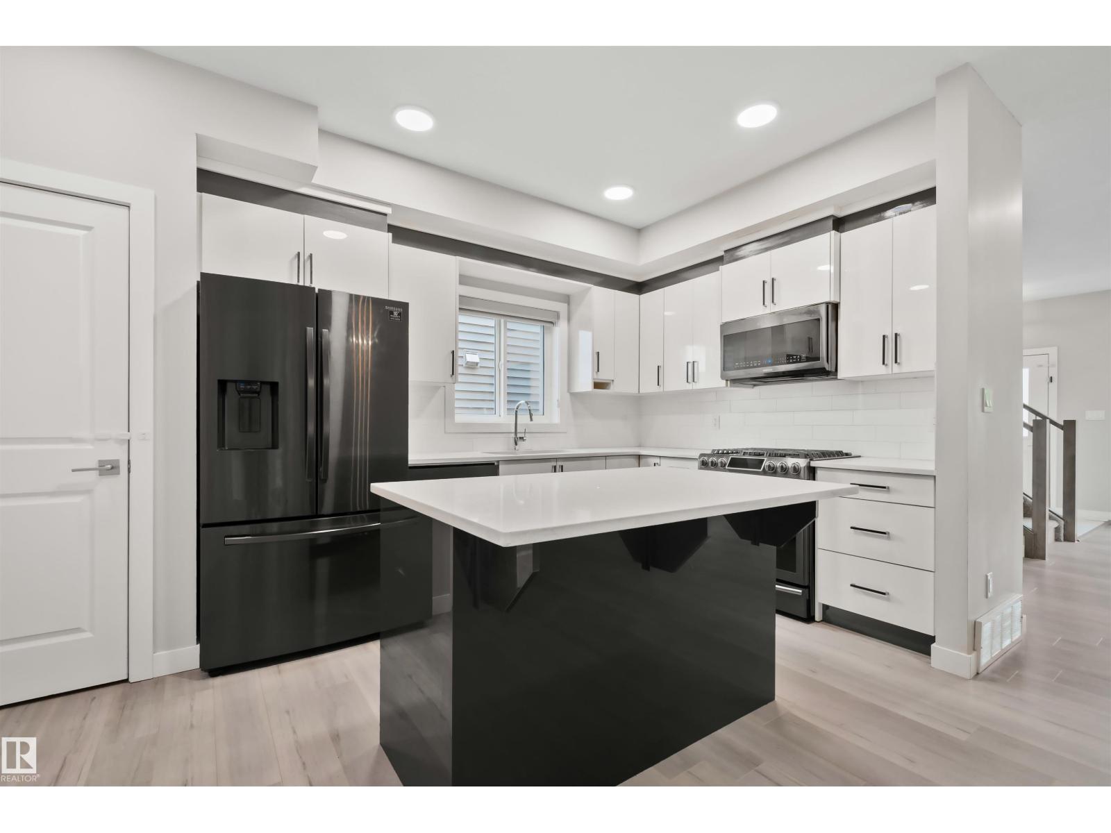 383 CHARLESWORTH DR SW - 11