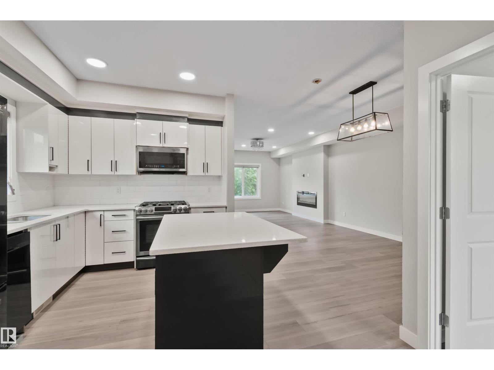 383 CHARLESWORTH DR SW - 12