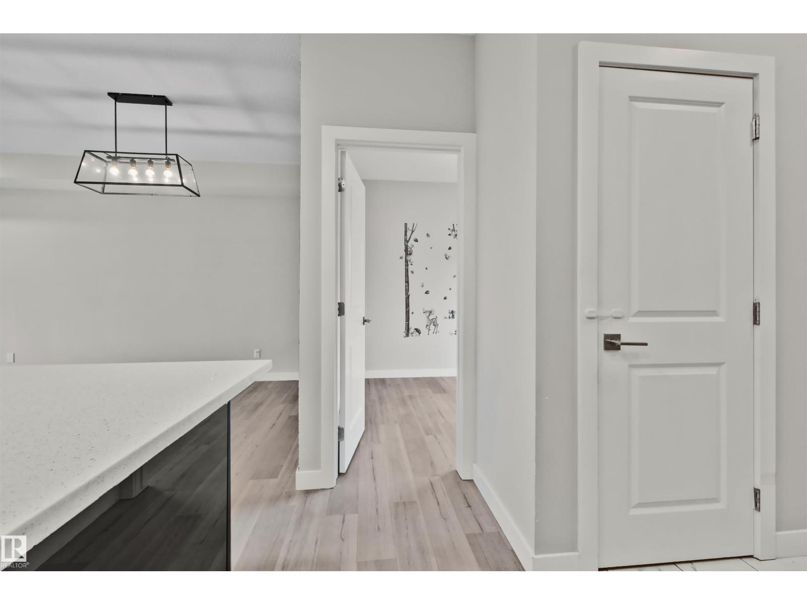 383 CHARLESWORTH DR SW - 18