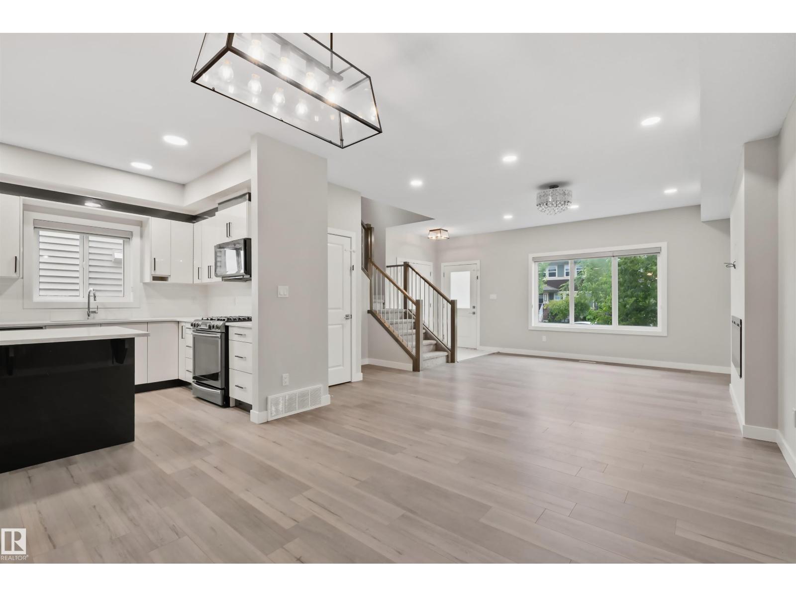383 CHARLESWORTH DR SW - 2