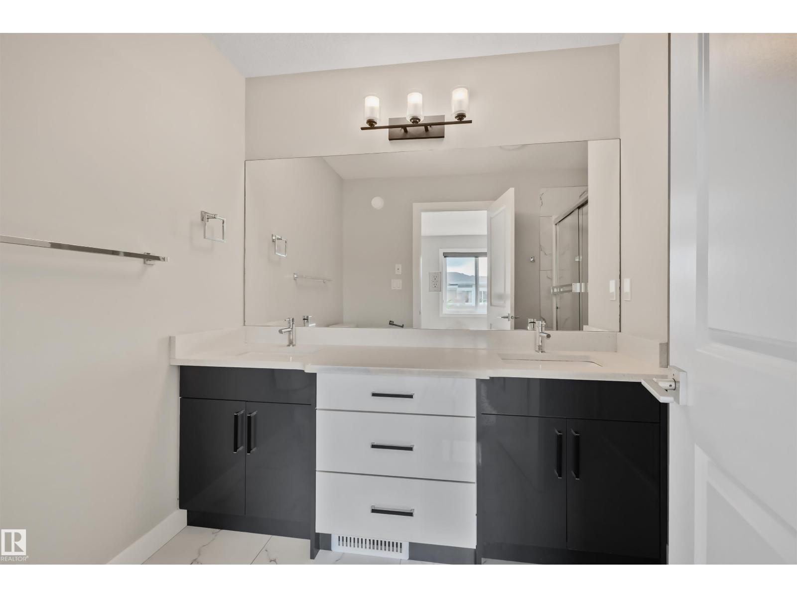 383 CHARLESWORTH DR SW - 24