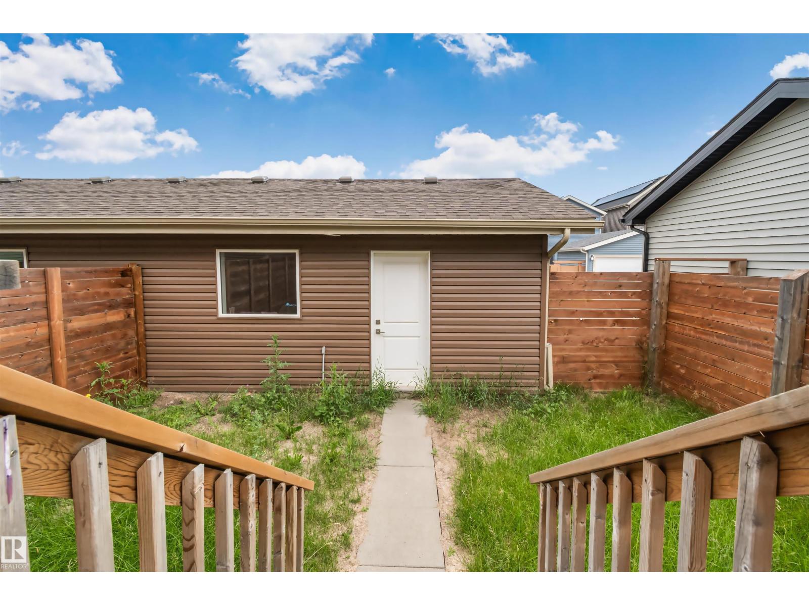 383 CHARLESWORTH DR SW - 40