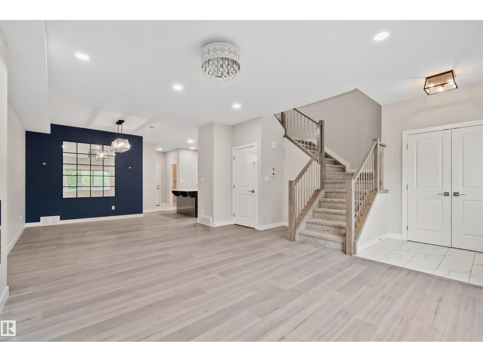 383 CHARLESWORTH DR SW - 6