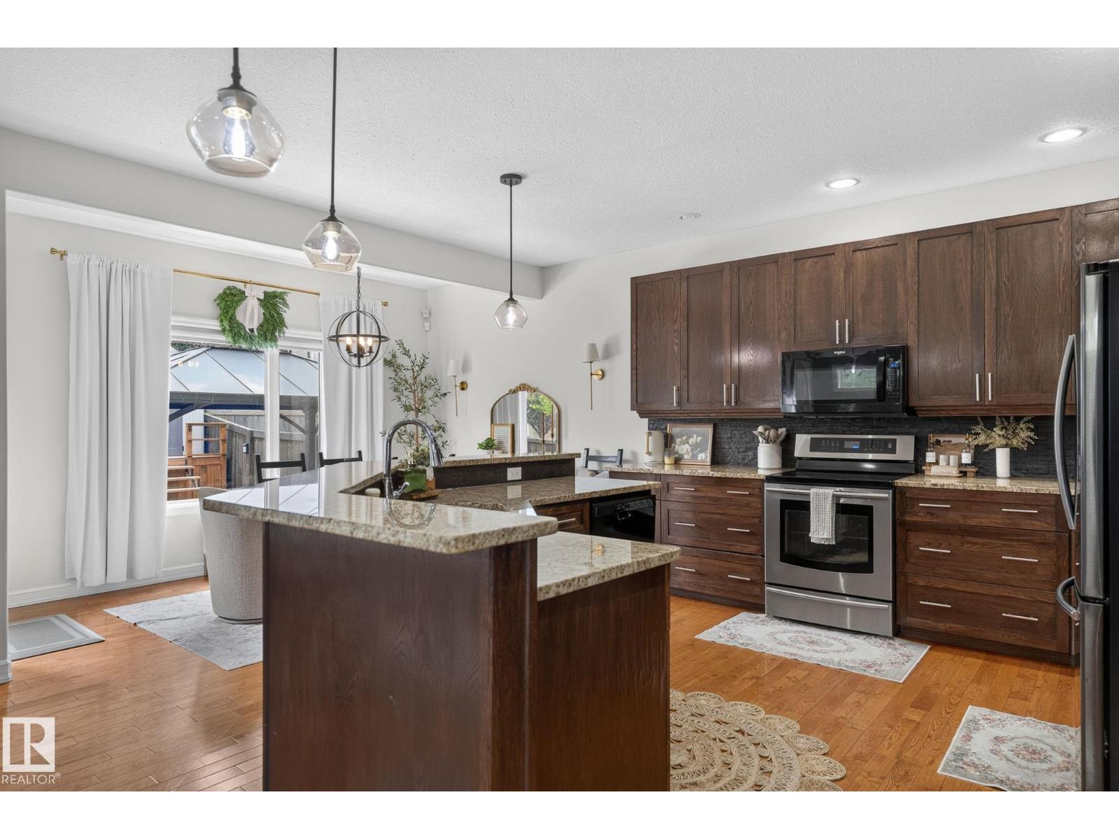 49 ACADIAN WD — photo 15