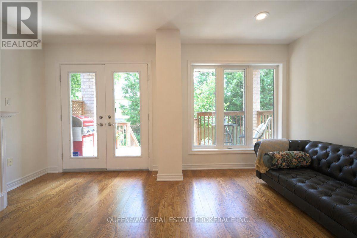 83 FLOYD AVENUE - Image 23