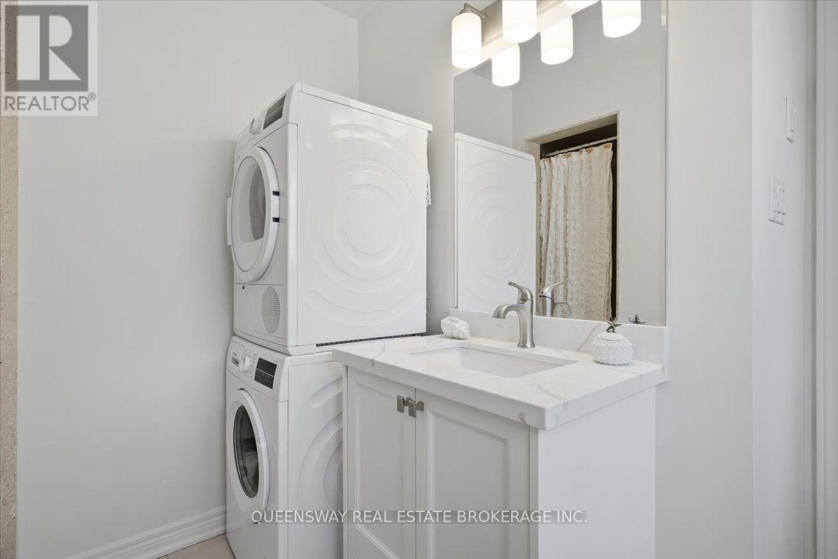 83 FLOYD AVENUE - Image 28