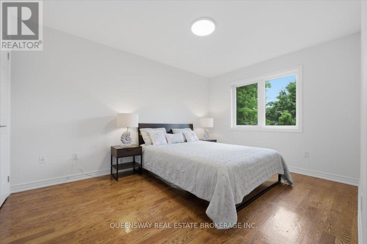 83 FLOYD AVENUE - Image 30